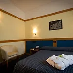 San Domenico Al Piano Hotel