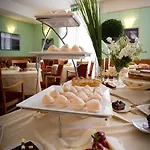 San Domenico Al Piano Hotel
