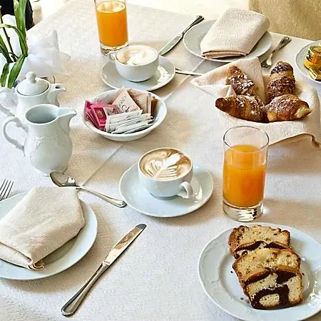 San Domenico Al Piano Отель 4*